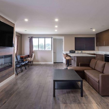 Super 8 By Wyndham Niagara Falls On 외부 사진