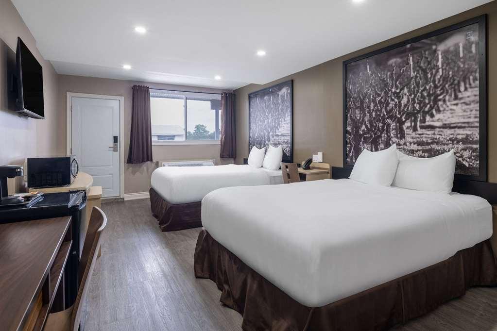 Super 8 By Wyndham Niagara Falls On 객실 사진